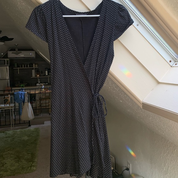 Brandy Melville wrap dress - Picture 2 of 2